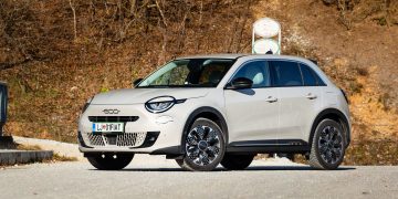 Fiat_600_12_MHEV_100_La_Prima_02