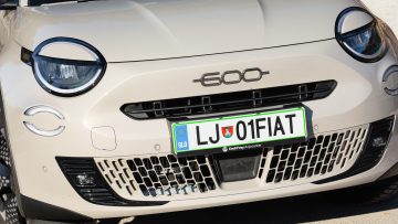 Fiat_600_12_MHEV_100_La_Prima_05
