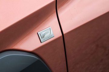 Lexus UX hybrid hibrid-25