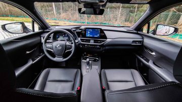 Lexus UX hybrid hibrid-26