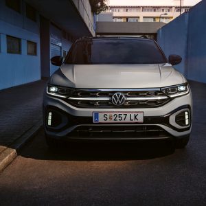 tc0875-volkswagen-t-roc-avtmobilizem-com-2v1-1600x1200