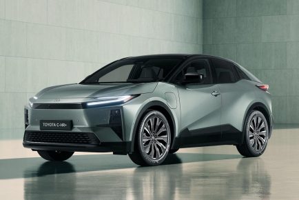 Toyota C-HR+_1
