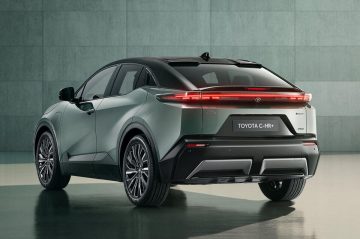 Toyota C-HR+_3