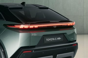 Toyota C-HR+_6