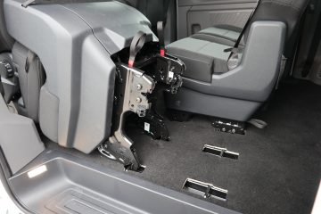 Volkswagen Caravelle (5)