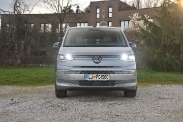 VW MULTIVAN 03
