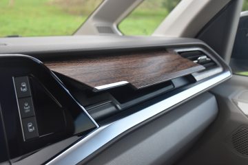 VW MULTIVAN 18