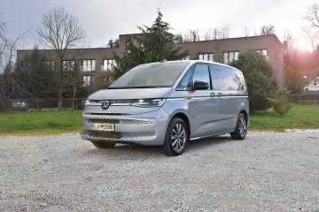 VW MULTIVAN 32