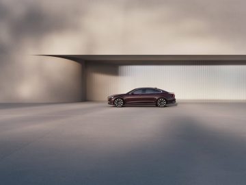 347786_Refreshed_Volvo_S90_exterior