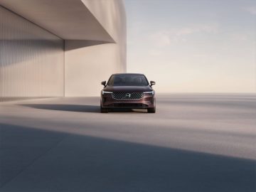 347790_Refreshed_Volvo_S90_exterior