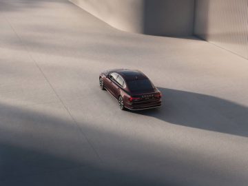 347792_Refreshed_Volvo_S90_exterior