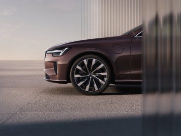 347795_Refreshed_Volvo_S90_exterior