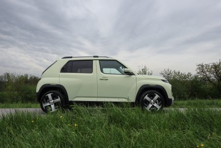 Hyundai Inster (10)
