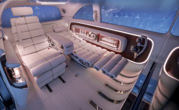 Der Beginn einer neuen Ära: Der Vision V gibt einen Ausblick auf ein neues Segment luxuriöser Limousinen

Dawn of a new era: the Vision V provides a glimpse of a new segment of luxury limousines