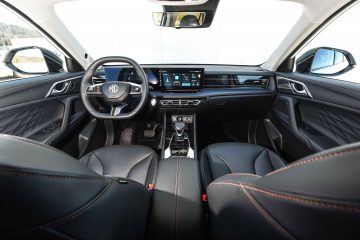 MG HS PHEV-10