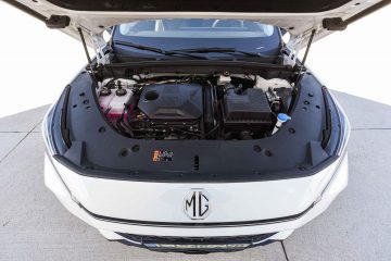 MG HS PHEV-12