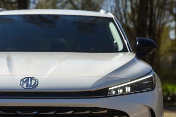 MG HS PHEV-23