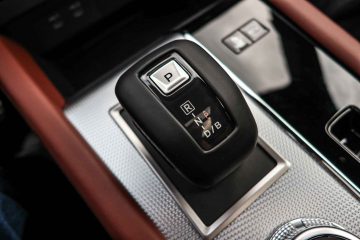 Mitsubishi Outlander PHEV-11