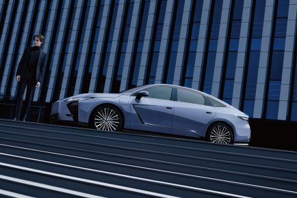 20250415_lexus410D_ exterior3-4