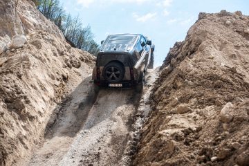 Range Roveer Defender Octa-7