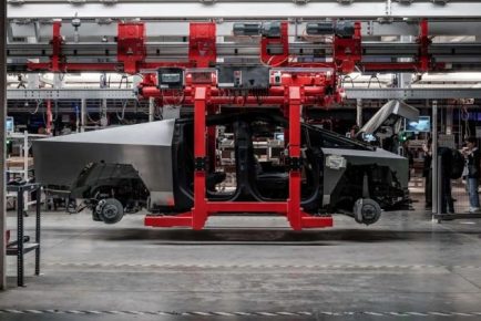 tesla-cybertruck-proizvodnja--75