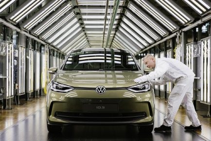 Transparent Factory in Dresden: production of the Volkswagen ID.