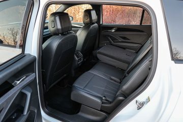 Volkswagen Tayron 2.0 TDI avtomobilizem.com-32