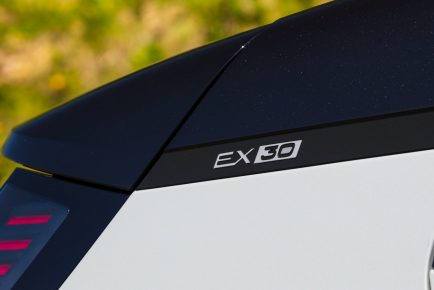 volvo_ex30_singlemotorextendedrange_ultra_07-1600x900