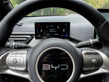 BYD Dolphin Surf EV avtomobilizem.com-12