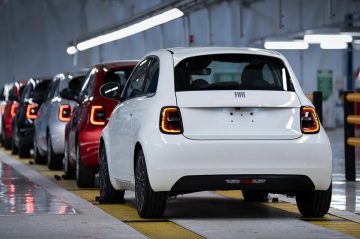 Fiat 500 hybrid avtomobilizem.com 2