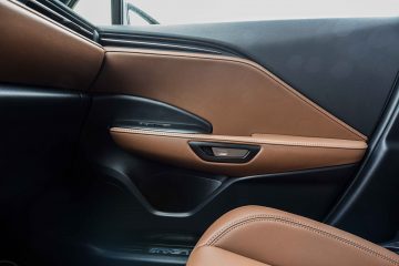 Lexus LBX Hybrid-17