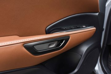 Lexus LBX Hybrid-25