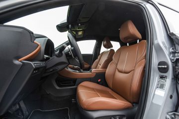 Lexus LBX Hybrid-30