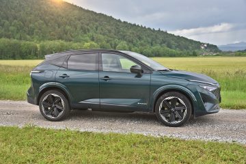 NISSAN QASHQAI 02