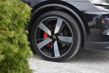 PORSCHE MACAN 14