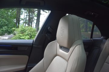 PORSCHE MACAN 26