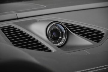 PORSCHE MACAN 27