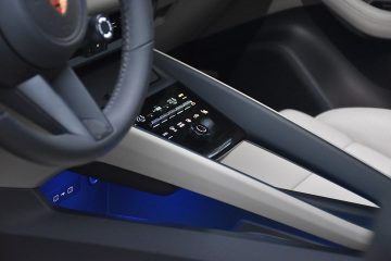 PORSCHE MACAN 28