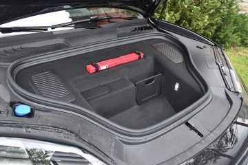 PORSCHE MACAN 36