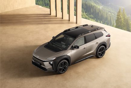 Toyota_bz4xtouring_ (6)