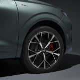 Detail,
Colour: Sage green