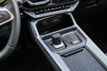 Dacia Bigster Hybrid-15