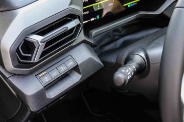 Dacia Bigster Hybrid-16