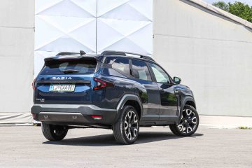 Dacia Bigster Hybrid-29