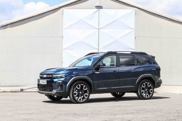 Dacia Bigster Hybrid-37