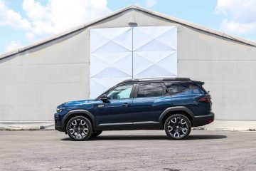 Dacia Bigster Hybrid-38