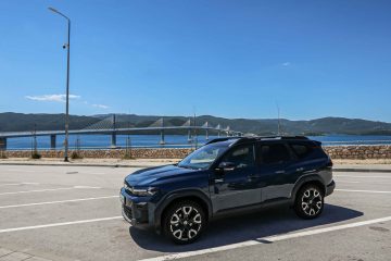 Dacia Bigster Hybrid-5