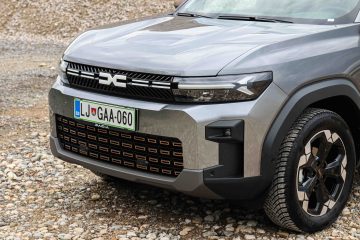 Dacia Bigster MHEV-37