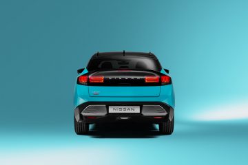 NISSAN_LEAF_REAR_hi