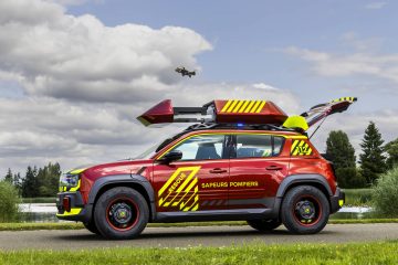 RENAULT 4 E-TECH ELECTRIC (B1317)